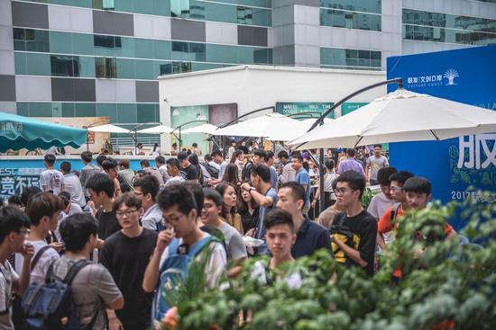 包括发展职 包括发展职