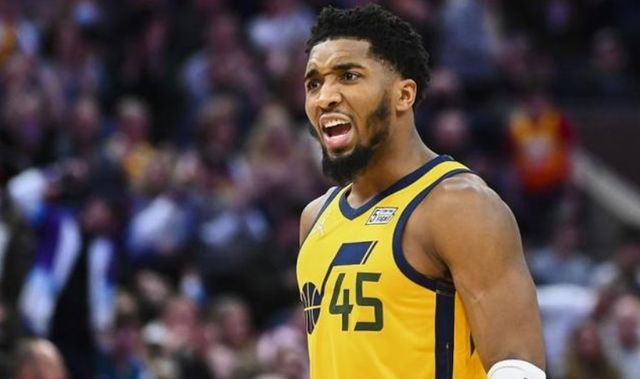 荣誉的奖杯 荣誉的奖杯