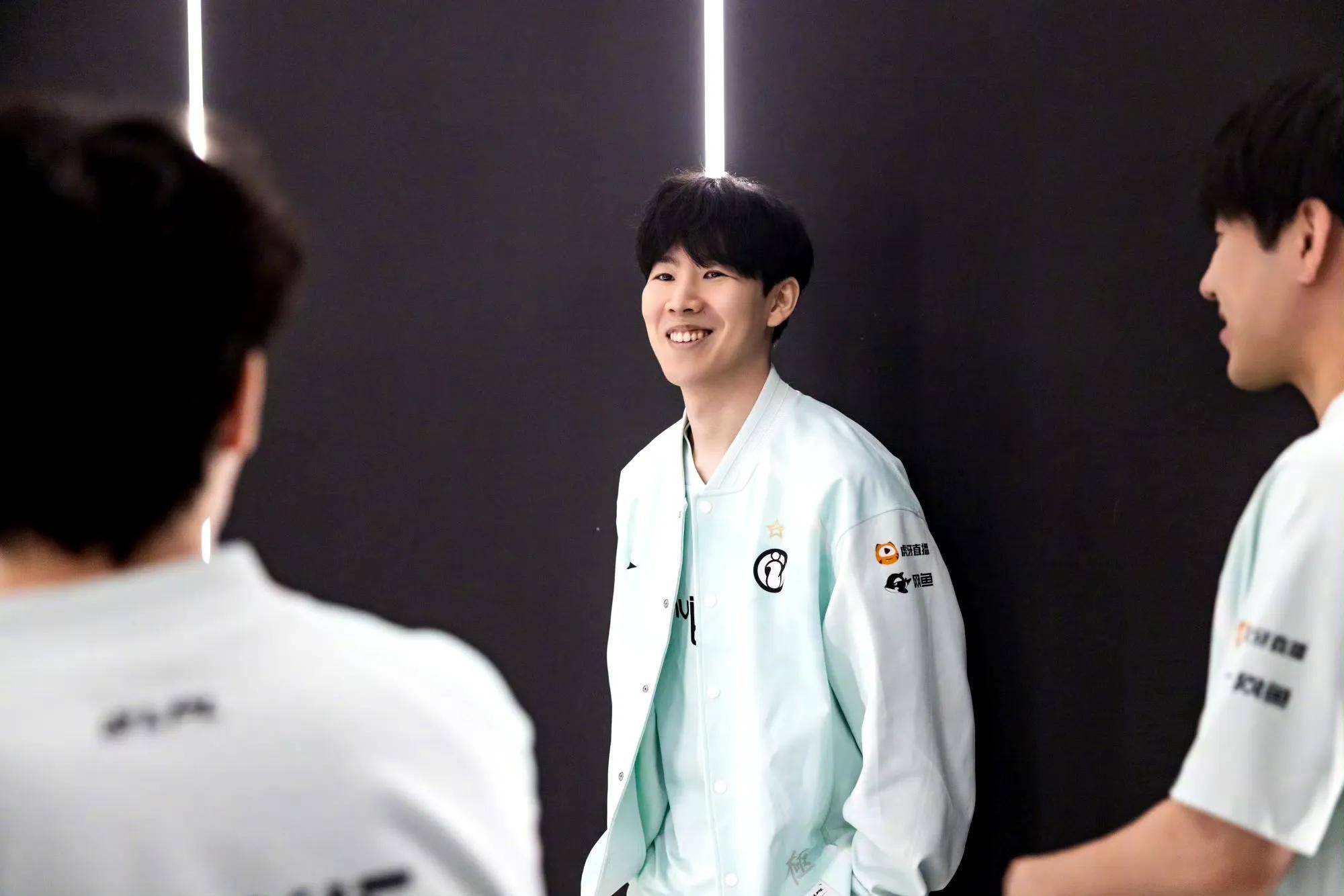 產生了直接 產生了直接